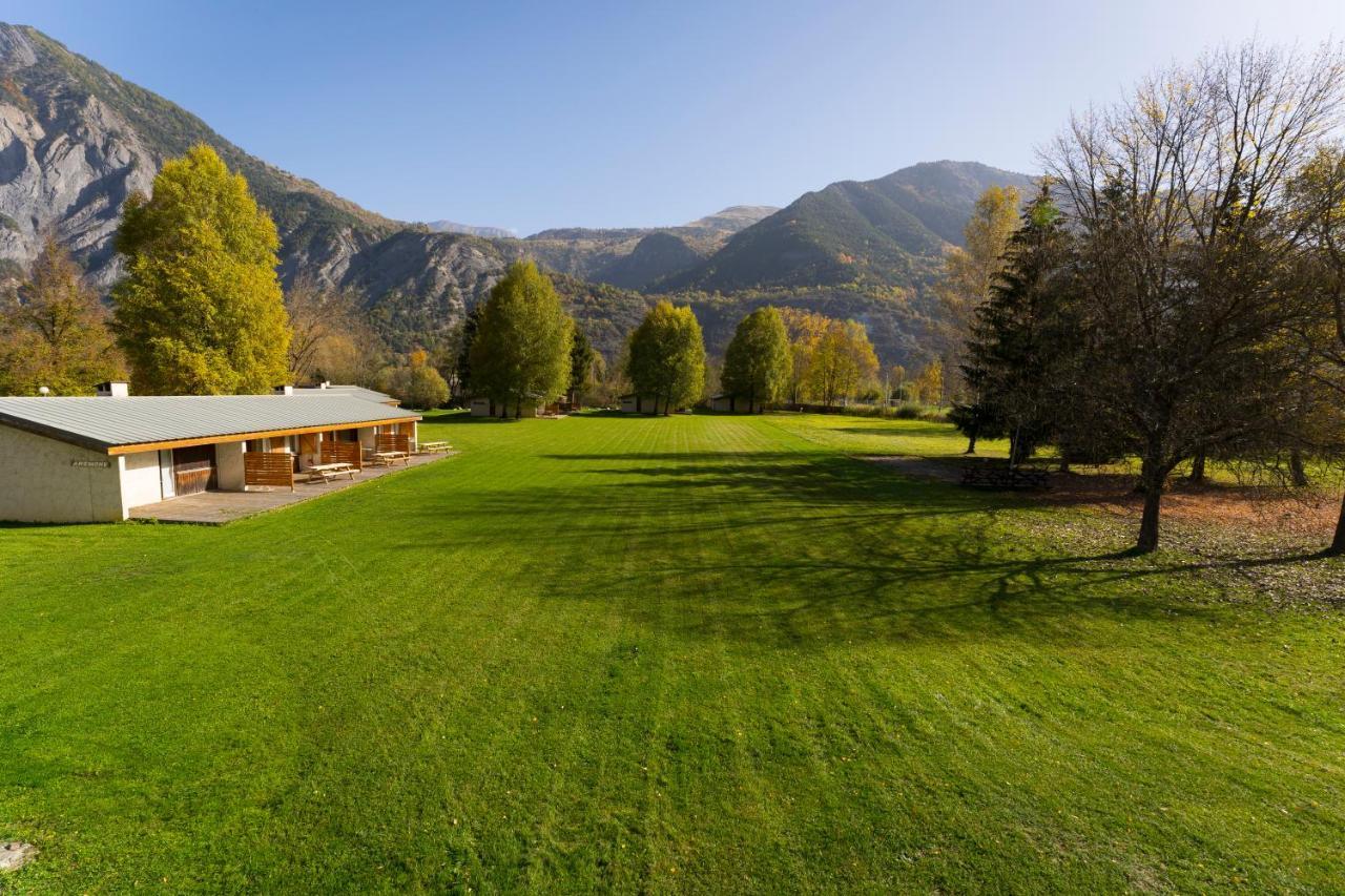 Gite Le Grand Renaud Le Bourg-d'Oisans Exterior photo