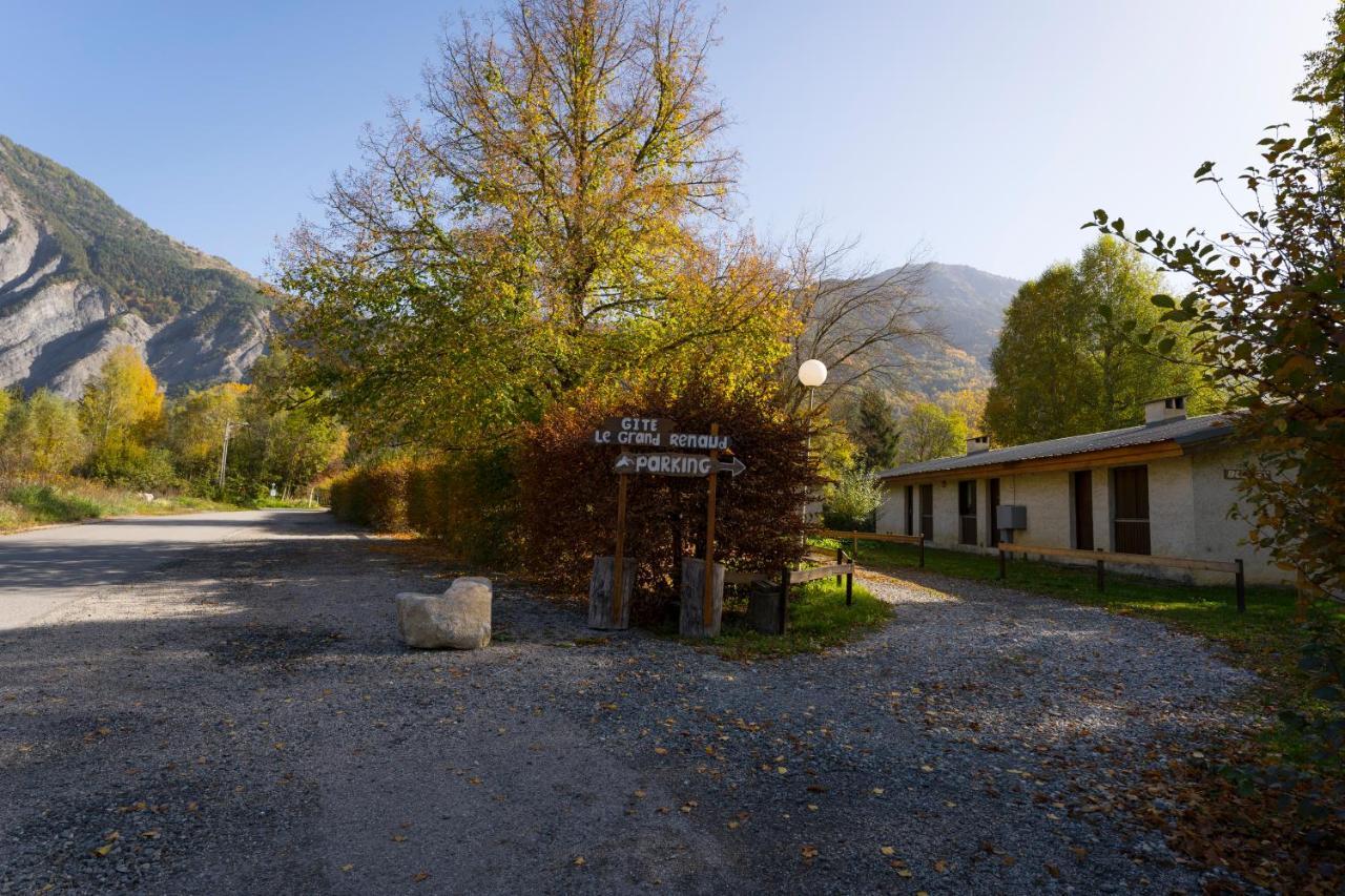 Gite Le Grand Renaud Le Bourg-d'Oisans Exterior photo